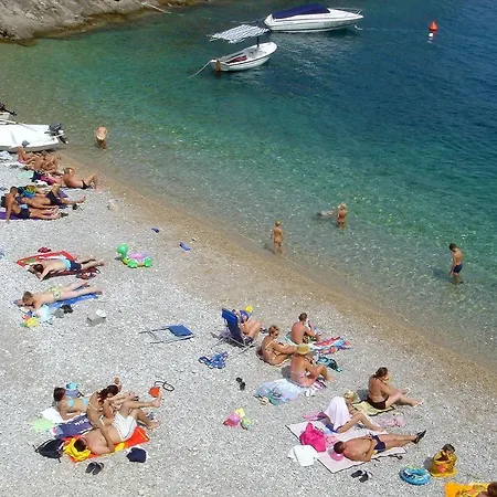 Double Uvala Bristova 12140b Guest house 2*